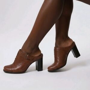 Naturalizer Cognac Leather Heeled Oxford Mules